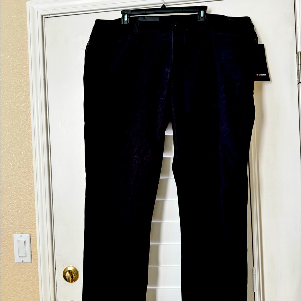 New with tags black Lululemon ABC pants